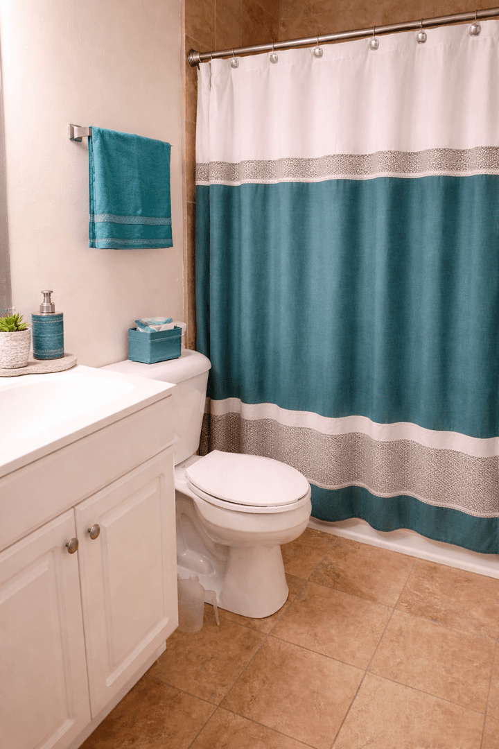 Oak Creek Apartment: 8828 S. Oak Park Drive