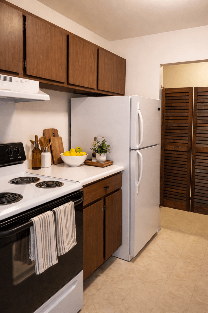Greenfield Apartment: 6510 W. English Meadows Dr.