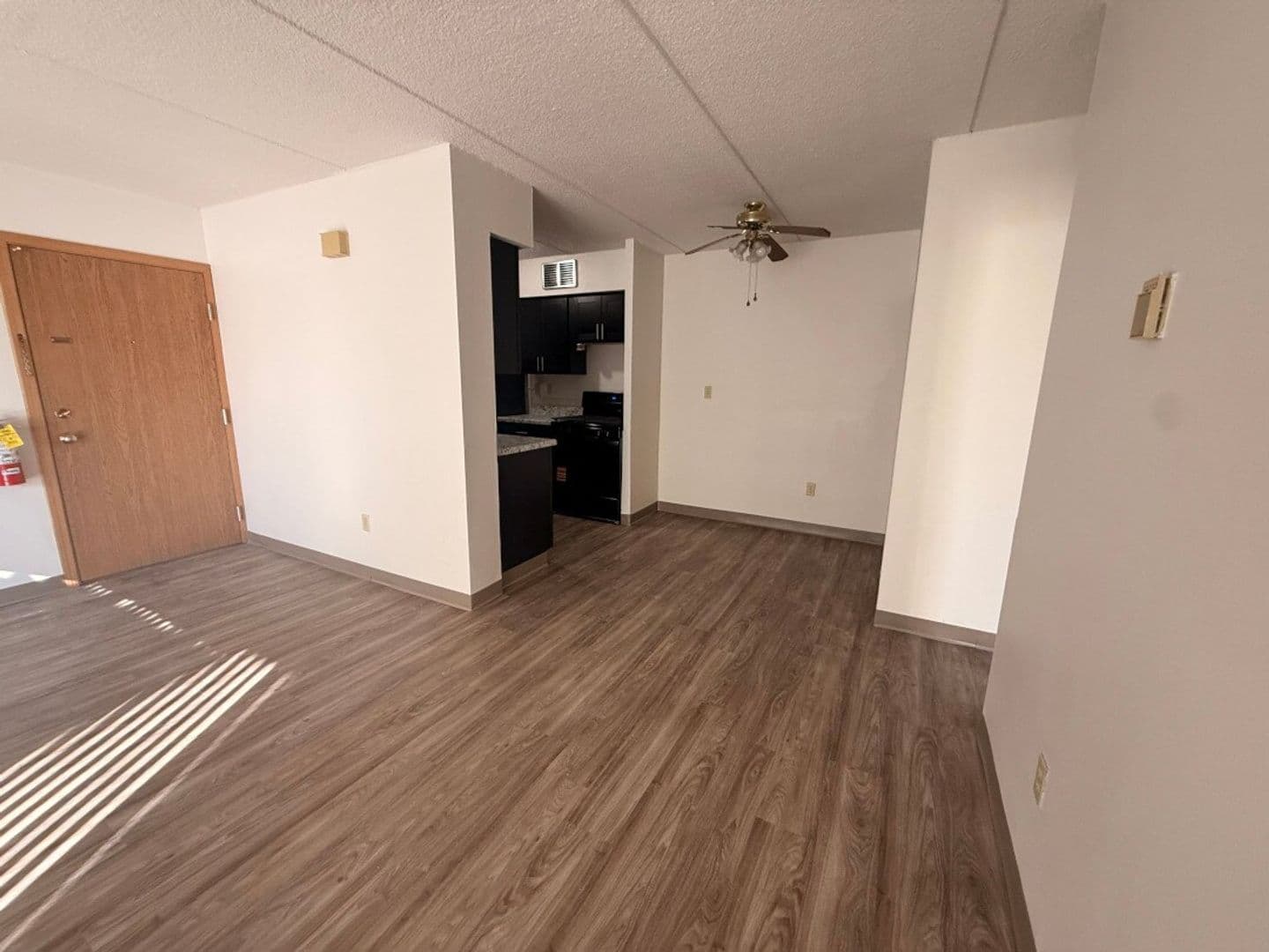Milwaukee Apartment: 3963 S 76th St Unit 3