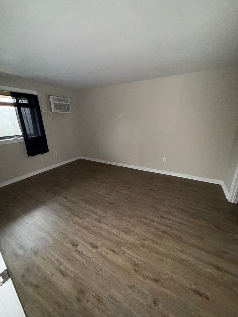 Washington House: 3111 Naylor Rd SE #301