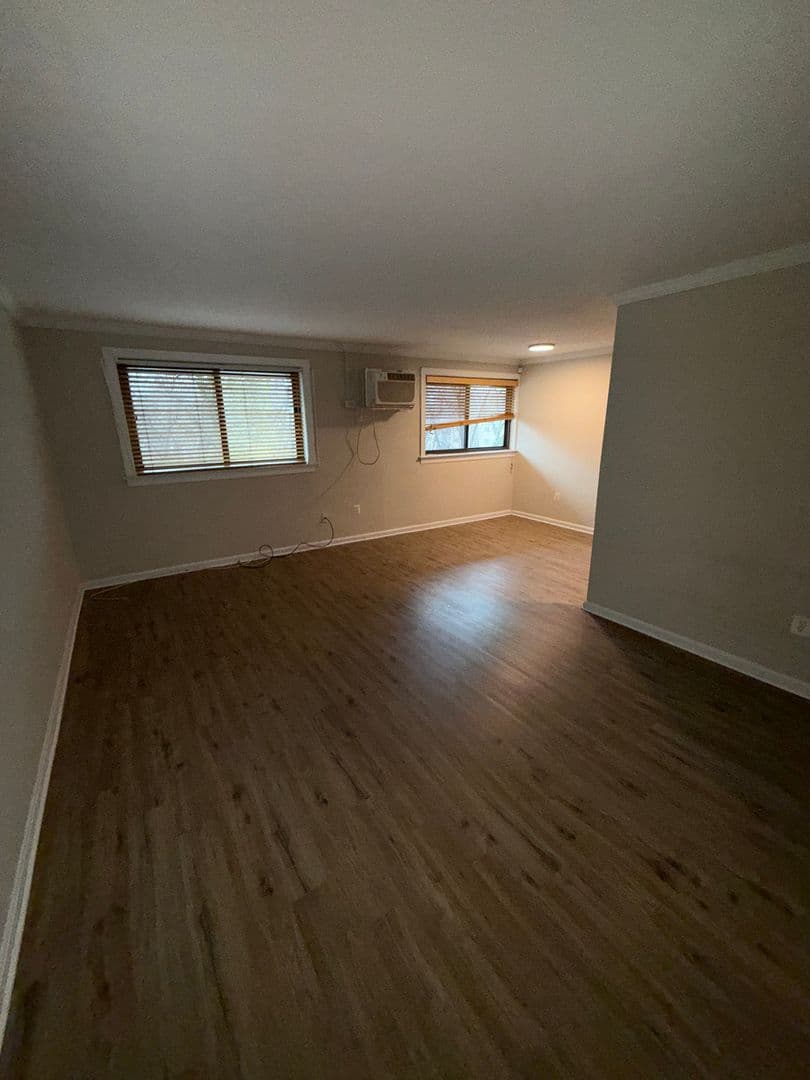Washington House: 3111 Naylor Rd SE #301