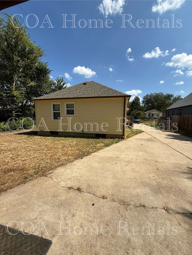 Wichita House: 1109 N. Custer