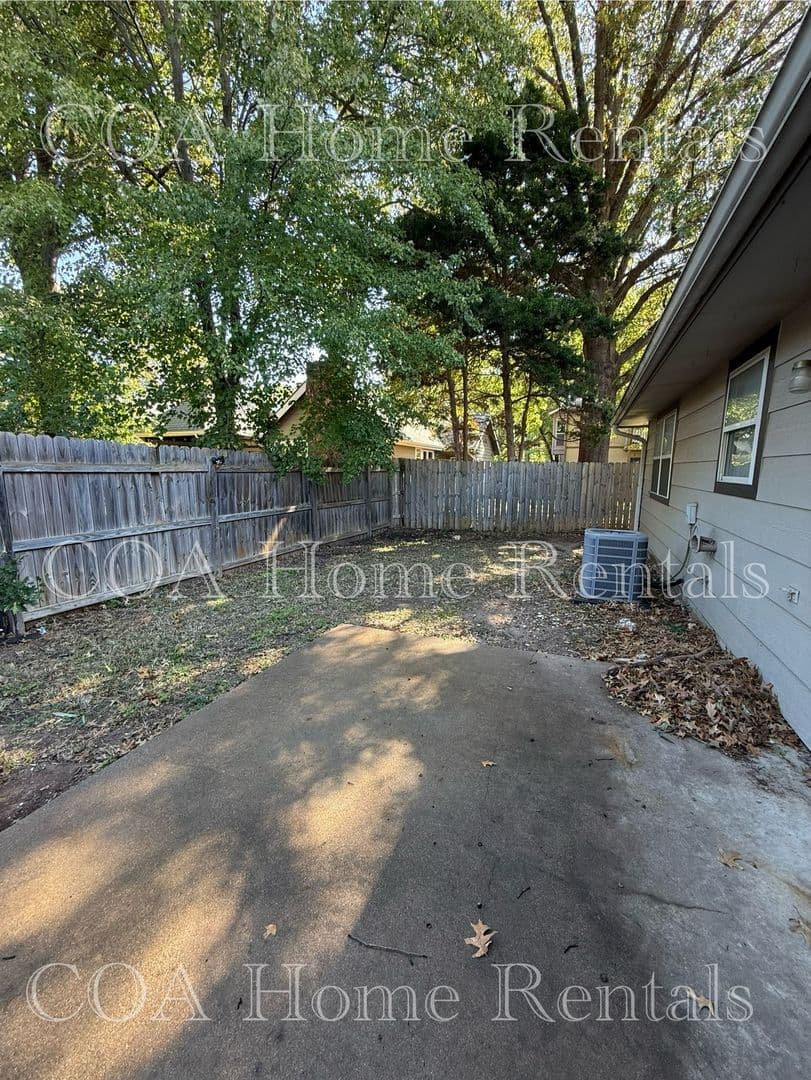 Mulvane Multiplex: 4 B Willow Lane