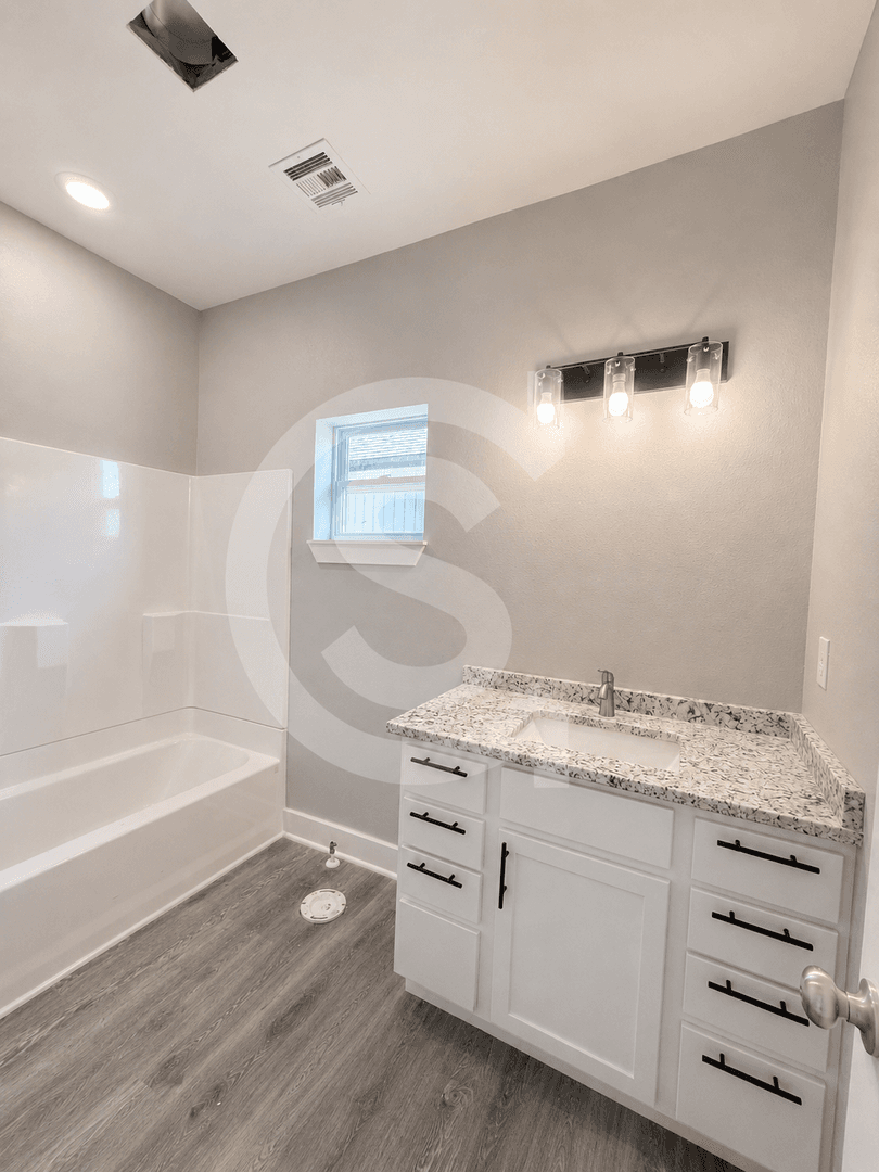 Pittsburg House: 1601 Al Ortalani Way