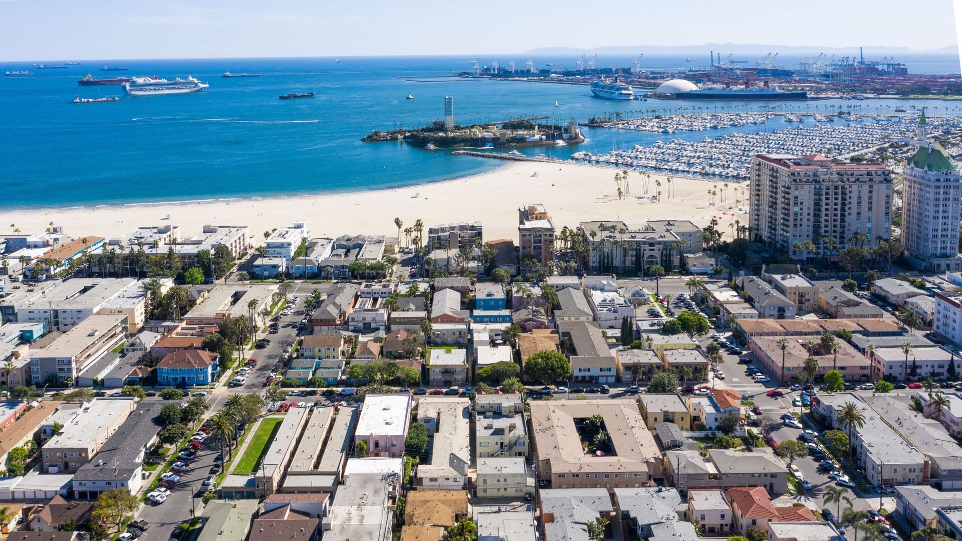 Long Beach Apartment: 1037 E 1st Street