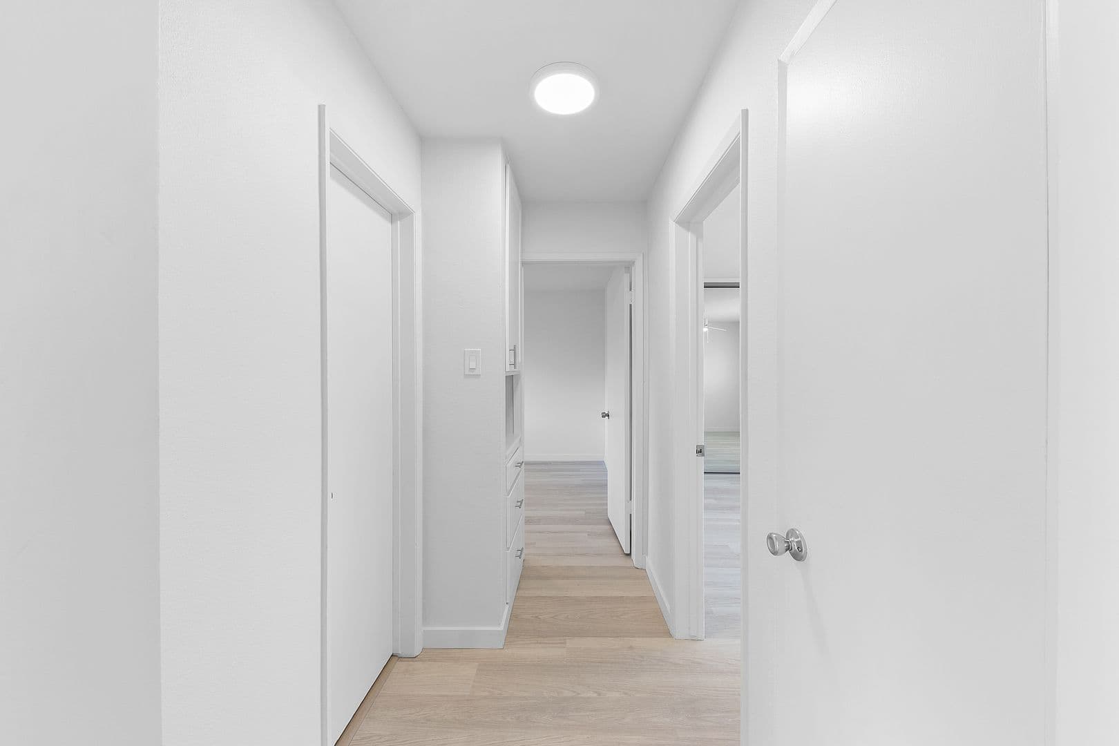 Long Beach Apartment: 1720 Park Avenue