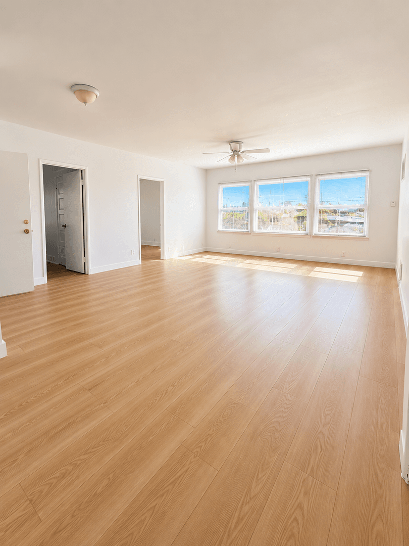 Long Beach Apartment: 3140 E 3rd Street