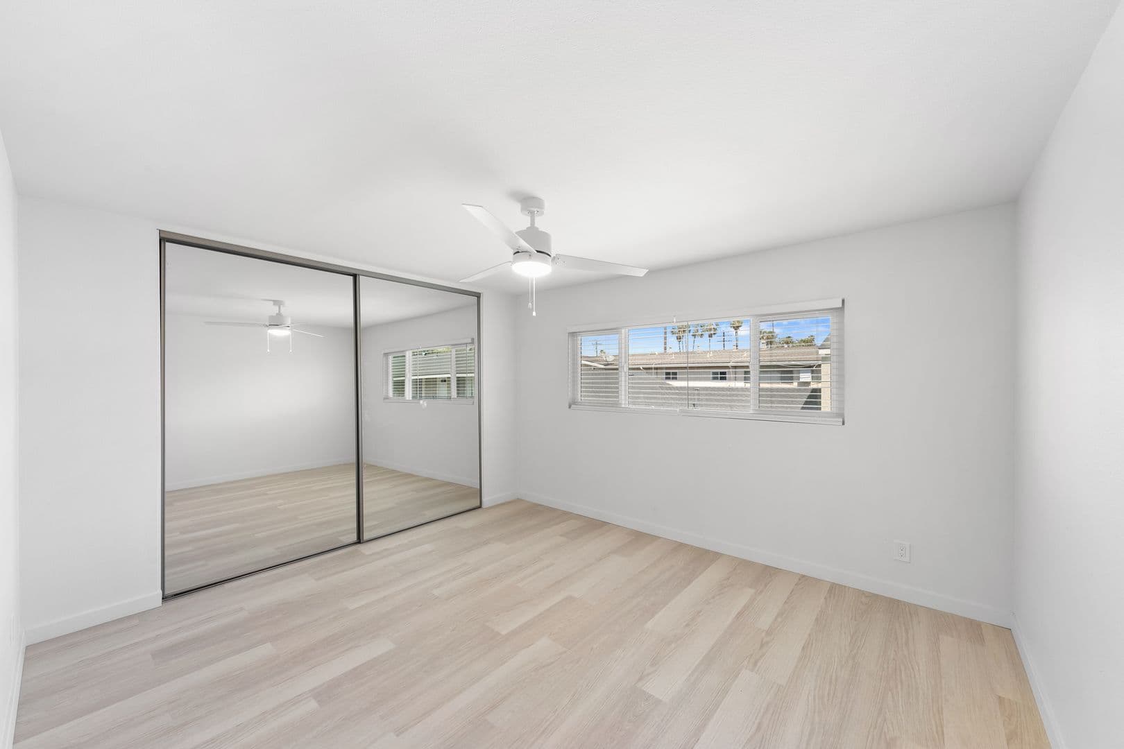 Long Beach Apartment: 1740 Park Avenue