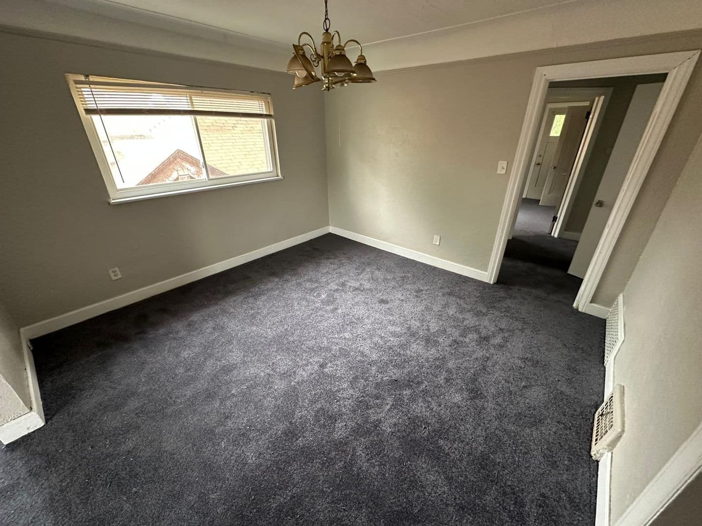 Detroit Apartment: 14262 Coyle