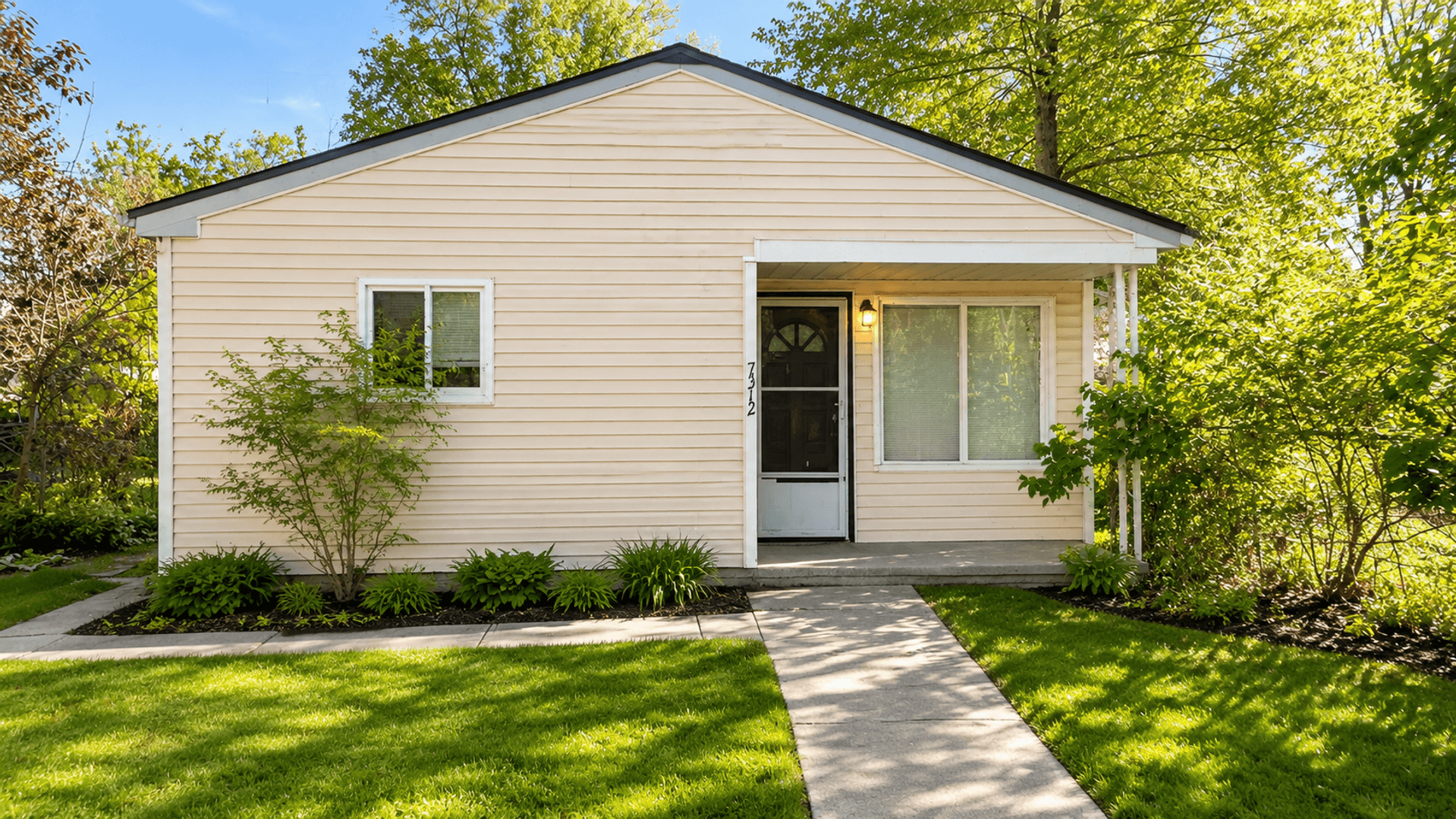 Detroit House: 7312 Mansfield