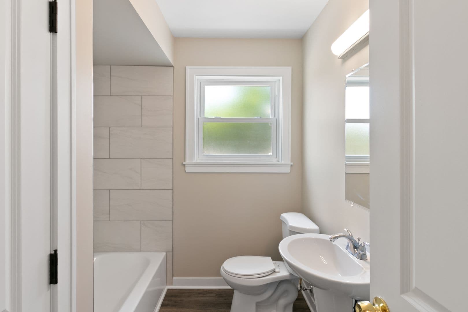 Roseville Apartment: 26221 Pinehurst