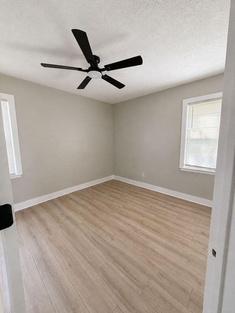 Oak Park House: 13741 W. 10 Mile