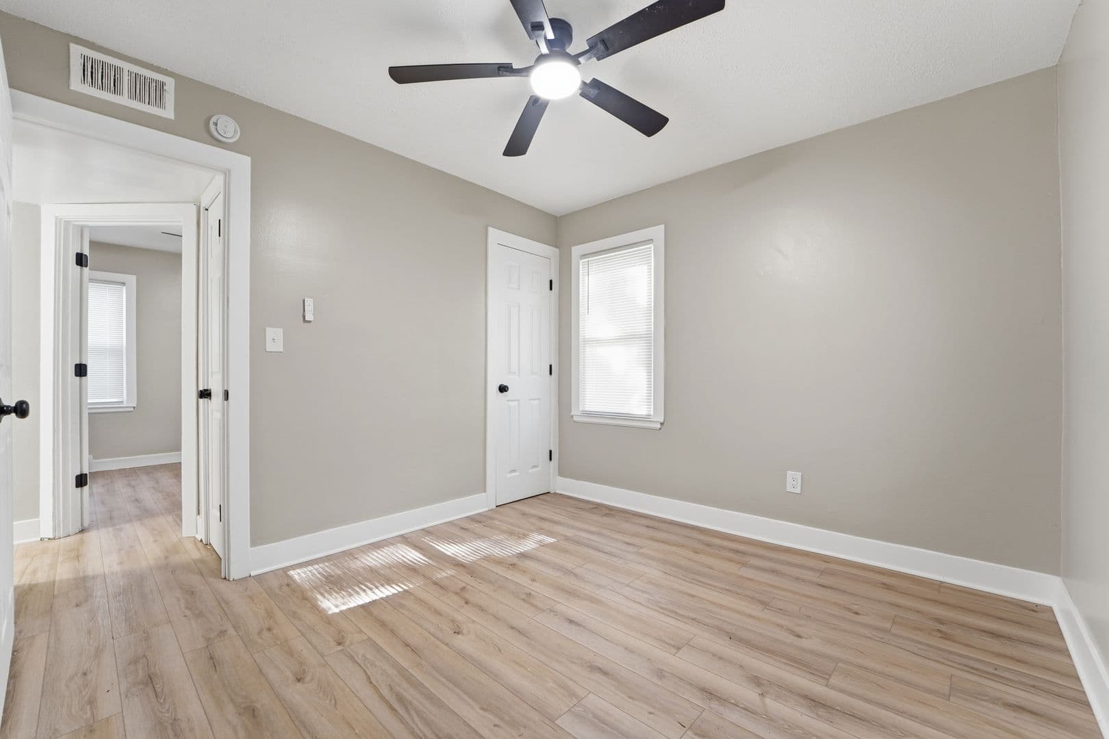 Oak Park House: 13741 W. 10 Mile