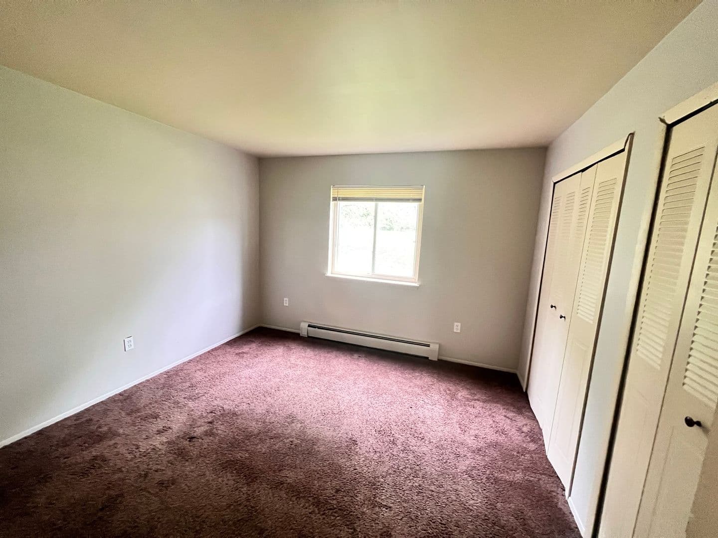 Warren Apartment: 11500 Warren Blvd