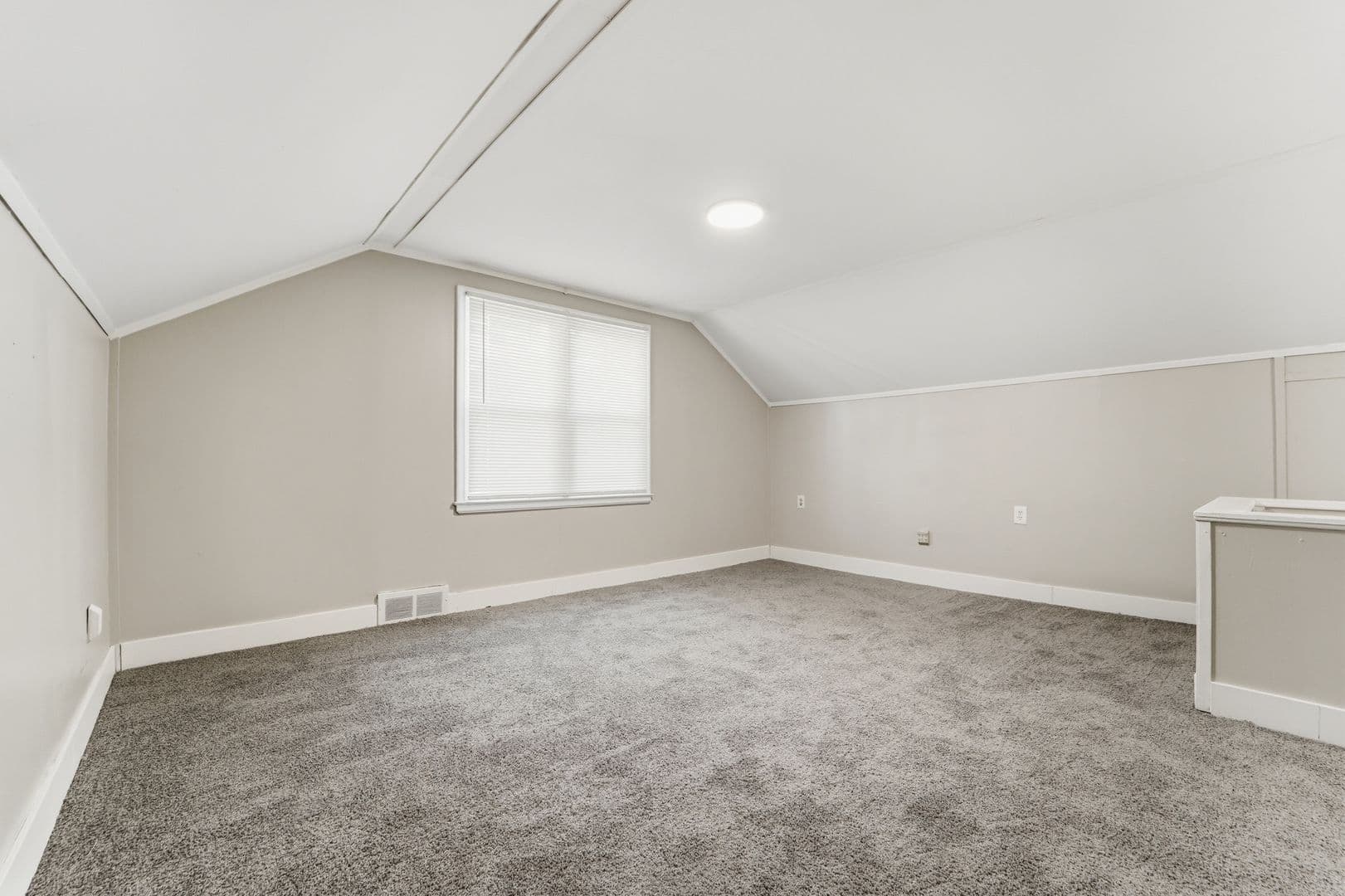 Oak Park House: 13741 W. 10 Mile
