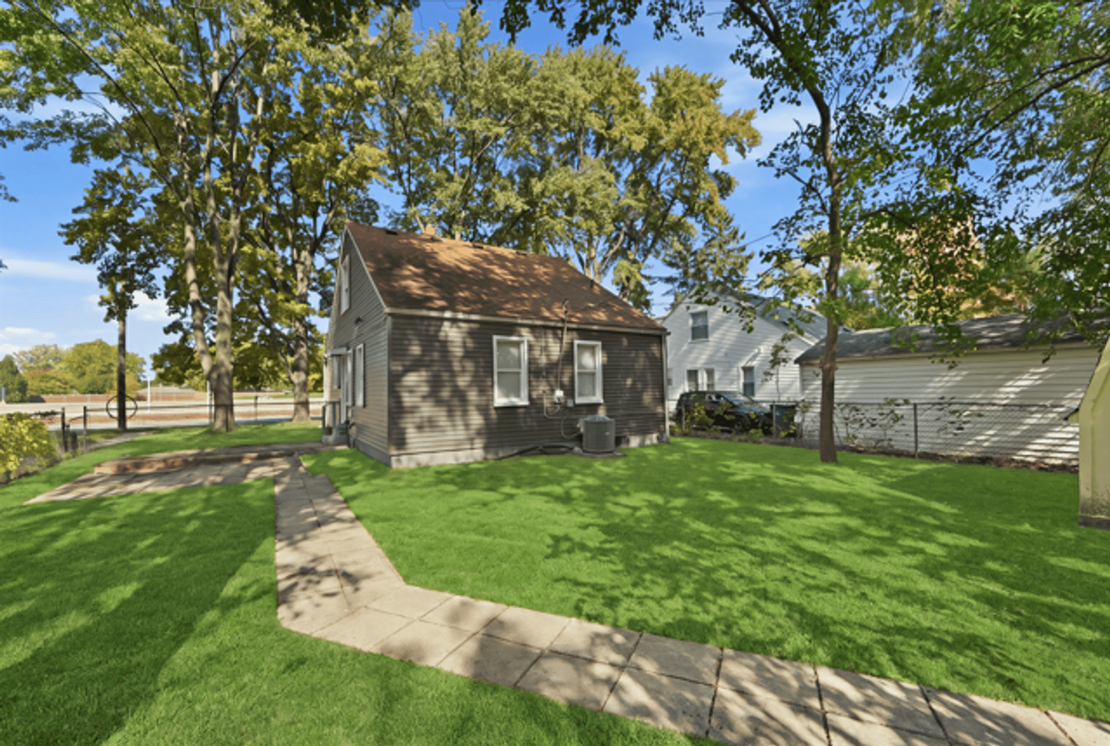 Oak Park House: 13741 W. 10 Mile