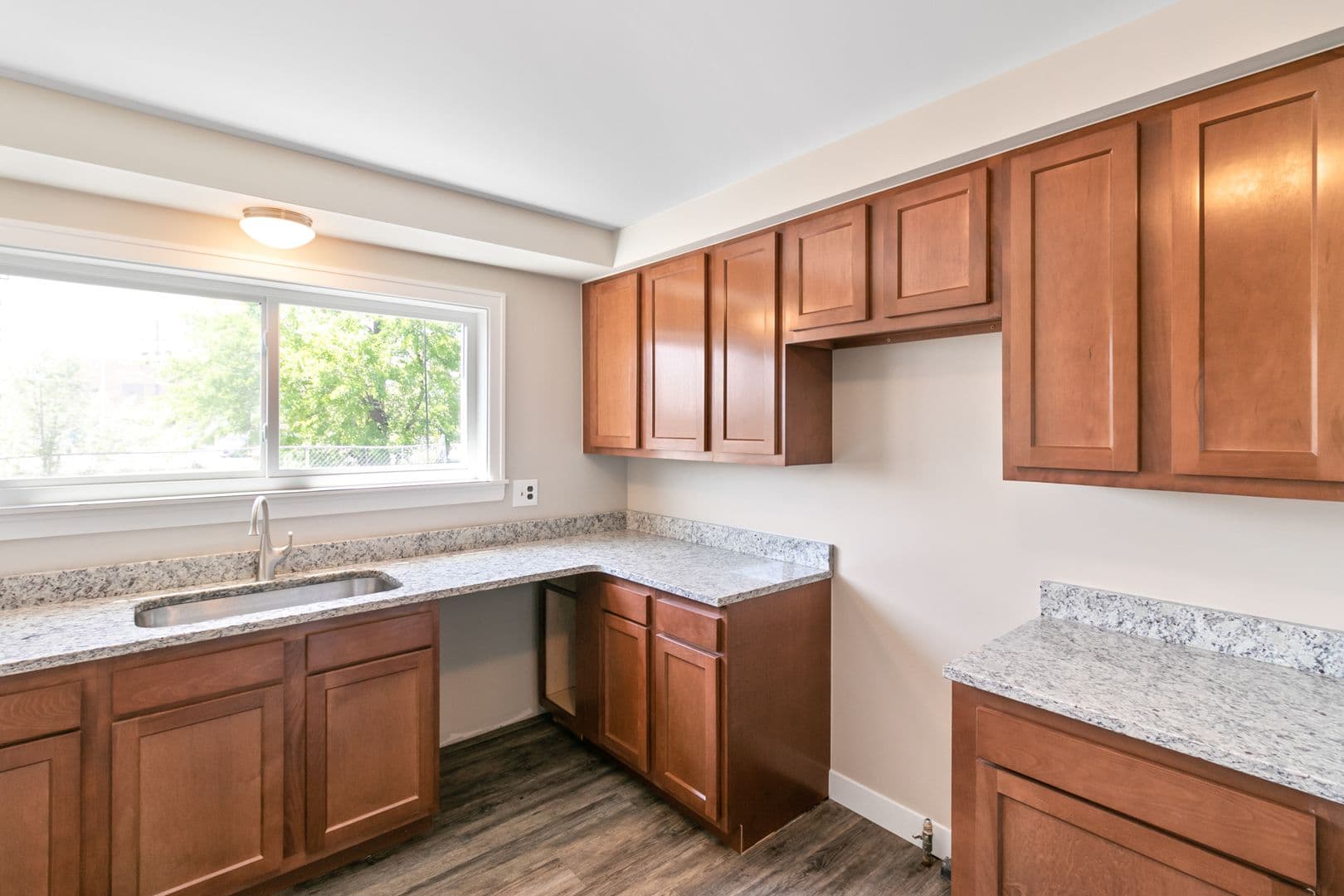 Roseville Apartment: 26221 Pinehurst