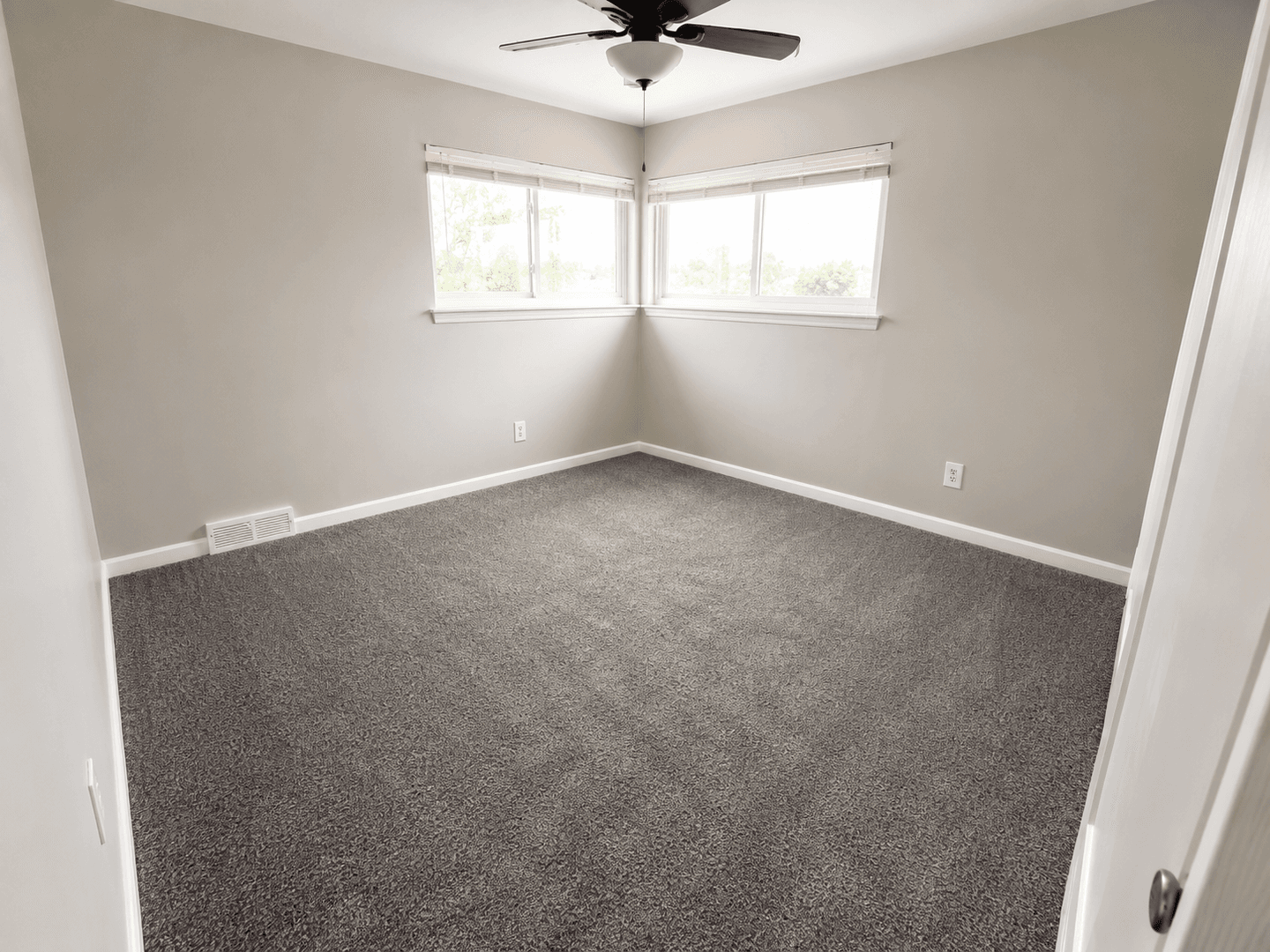 Roseville Apartment: 26221 Pinehurst