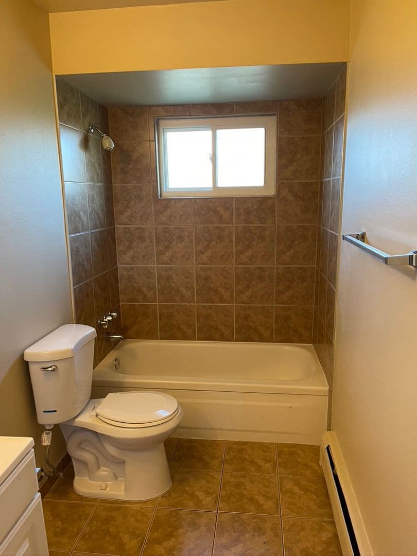 Warren Apartment: 11500 Warren Blvd