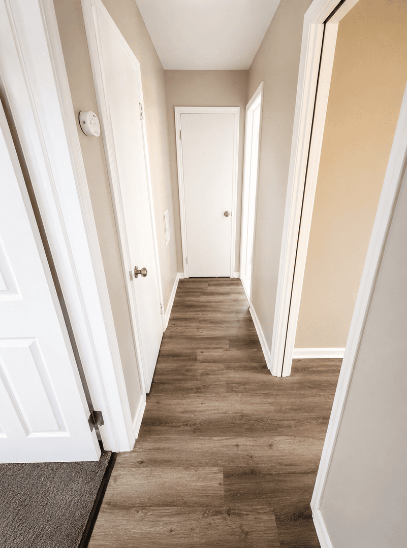 Roseville Apartment: 26221 Pinehurst