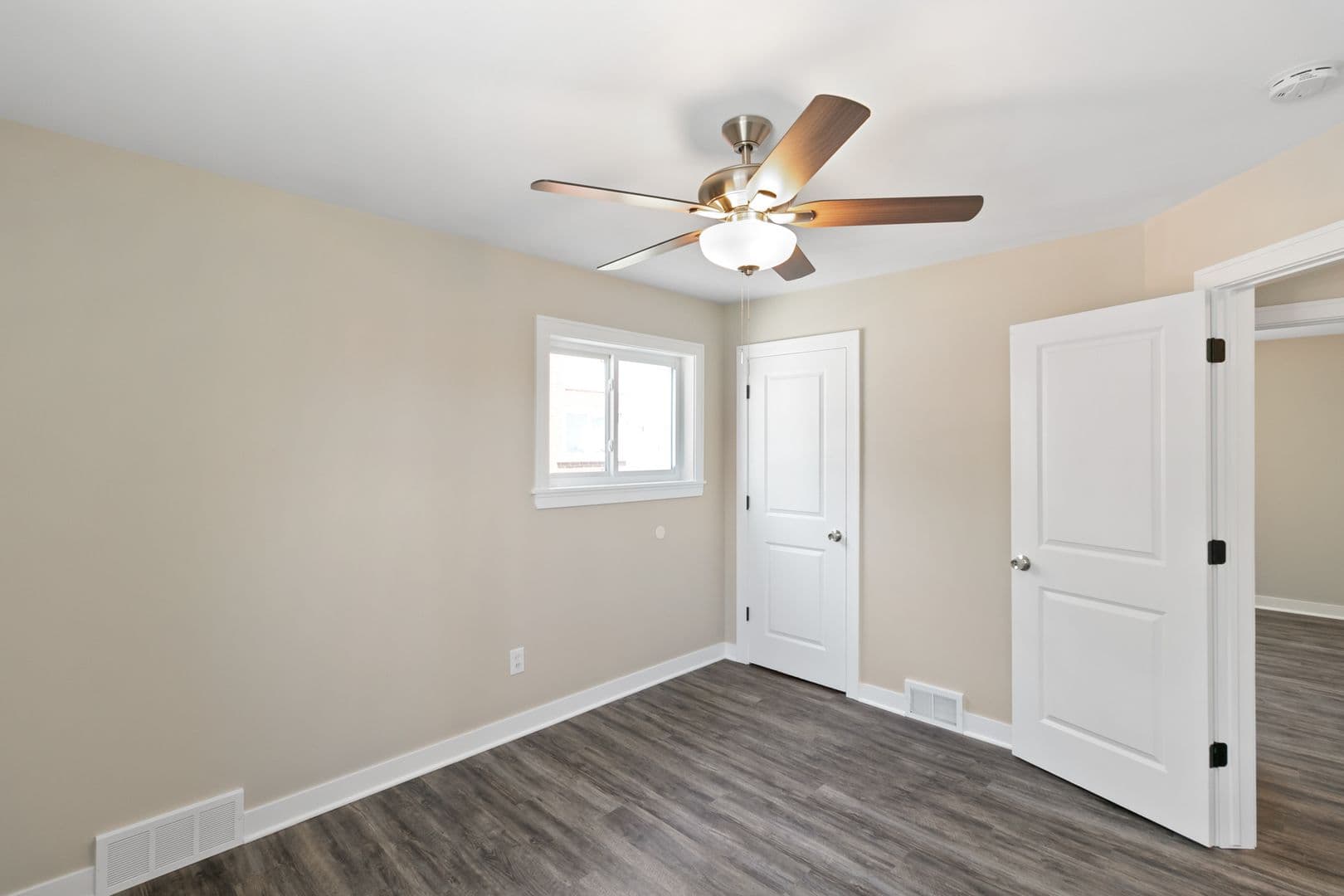 Roseville Apartment: 26221 Pinehurst