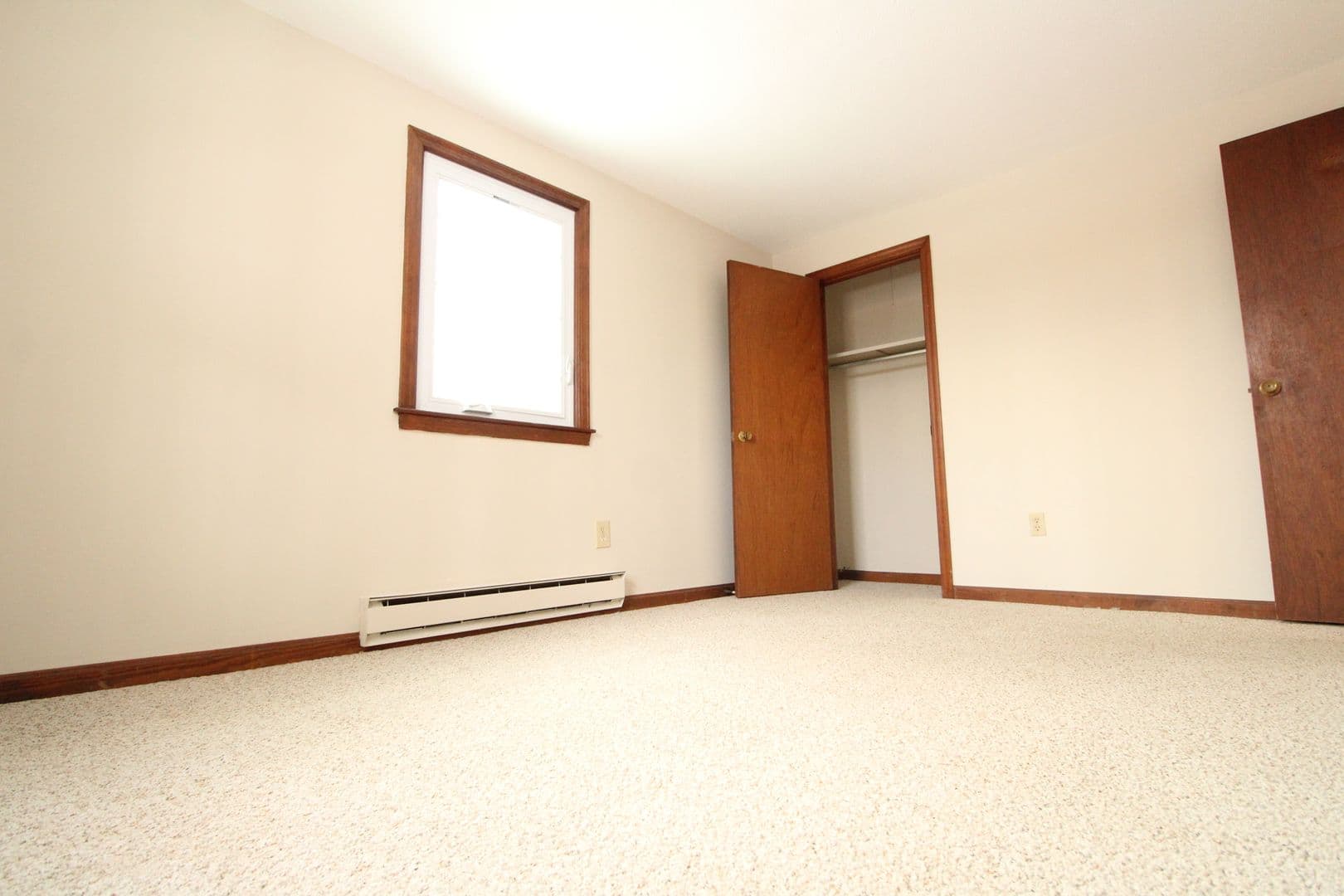 Scarborough Apartment: 30 Winnocks Neck Rd