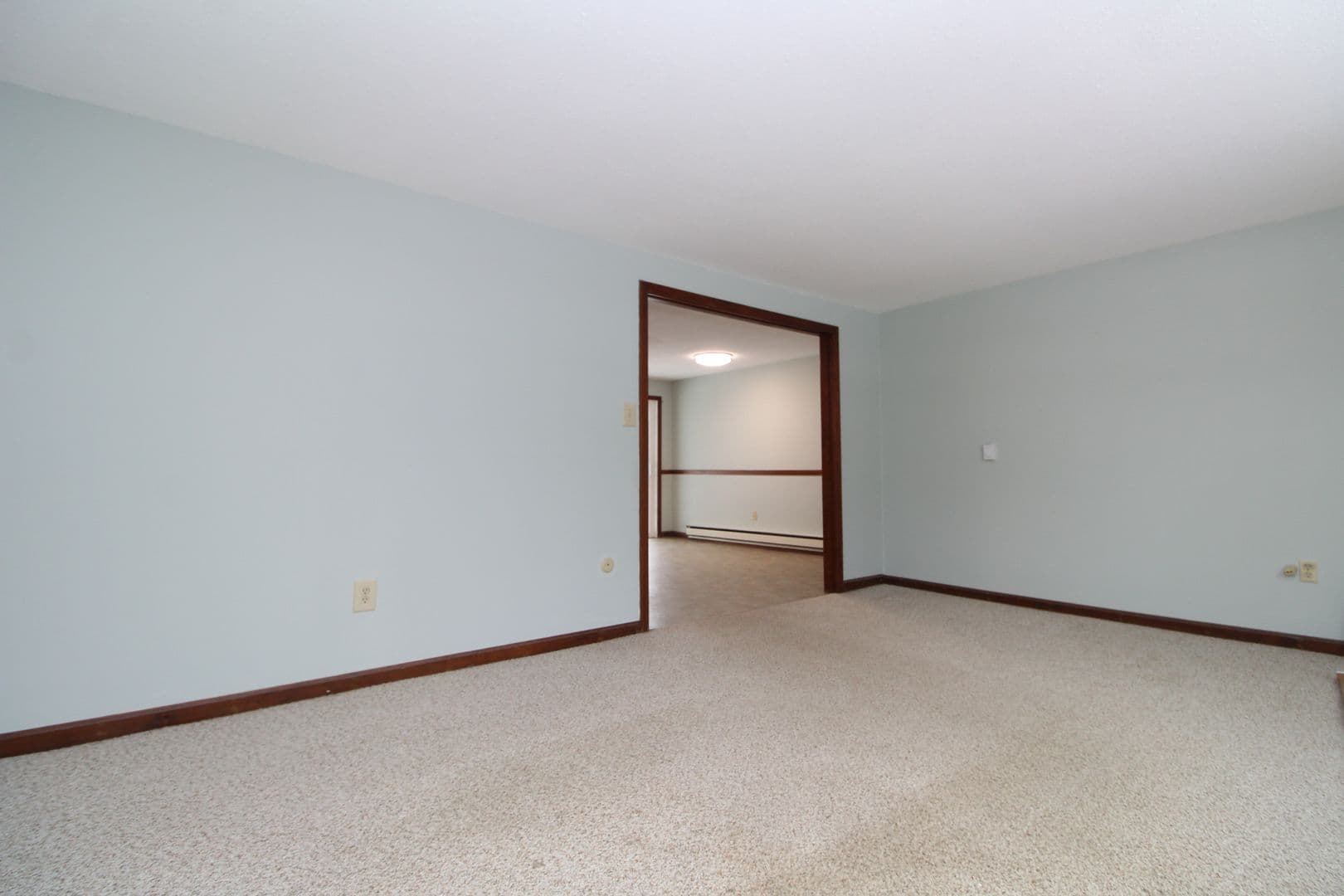 Scarborough Apartment: 30 Winnocks Neck Rd