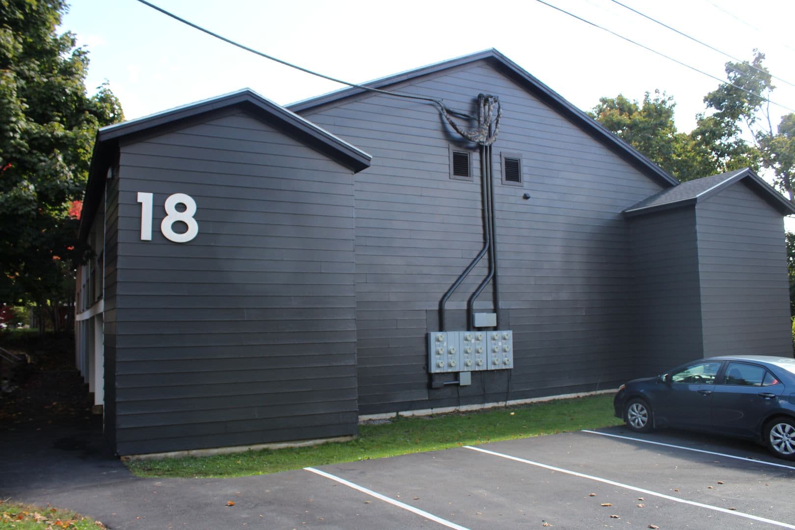 Rockland Apartment: 18 Lindsey St