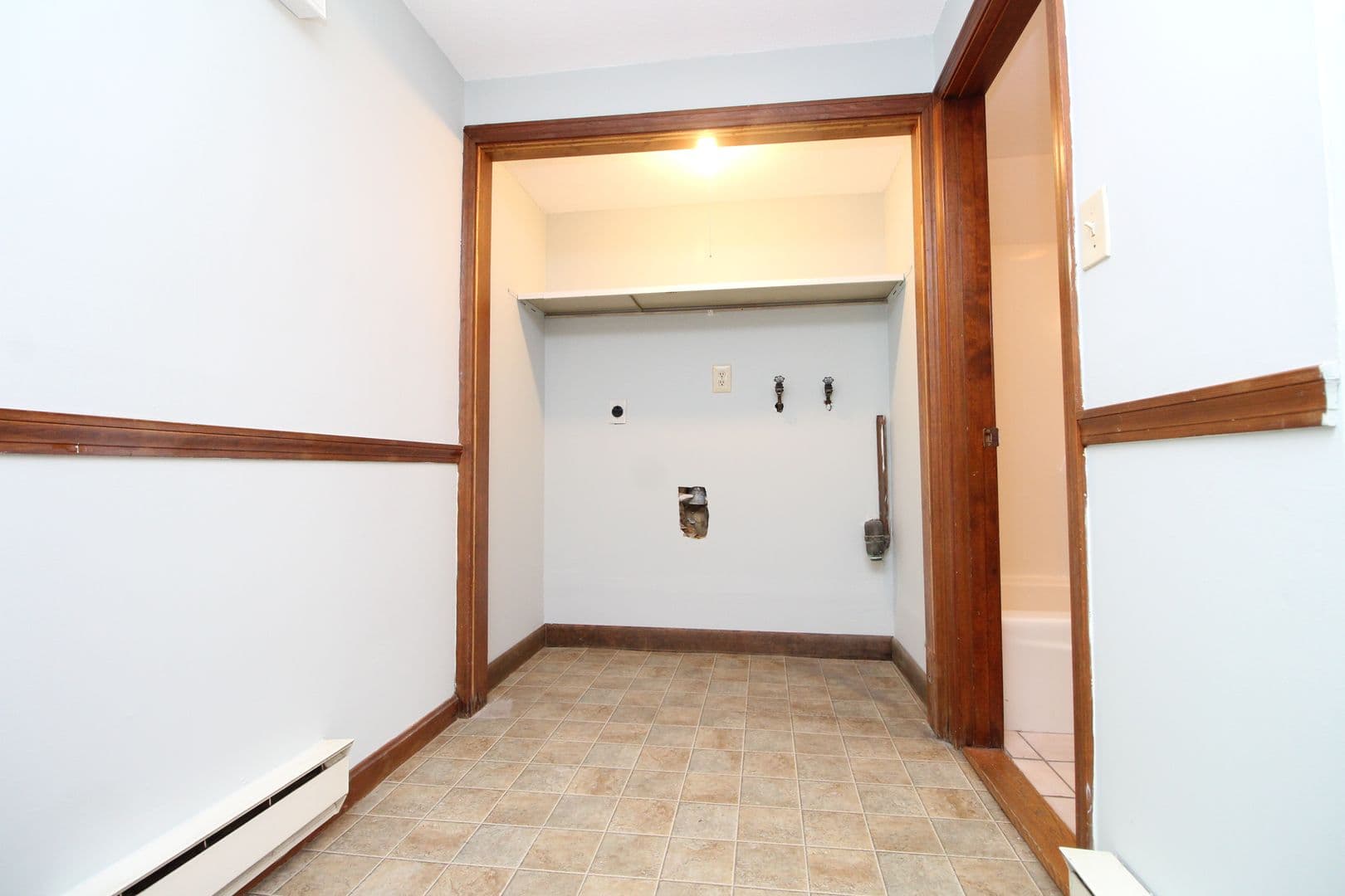 Scarborough Apartment: 30 Winnocks Neck Rd