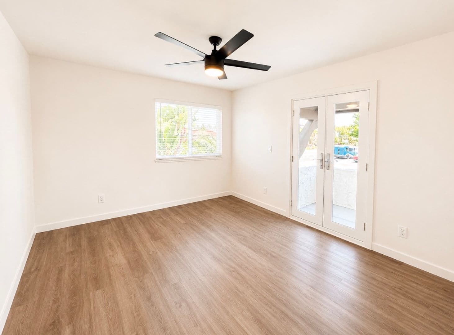 Anaheim Apartment: 2611 W. Baylor Circle
