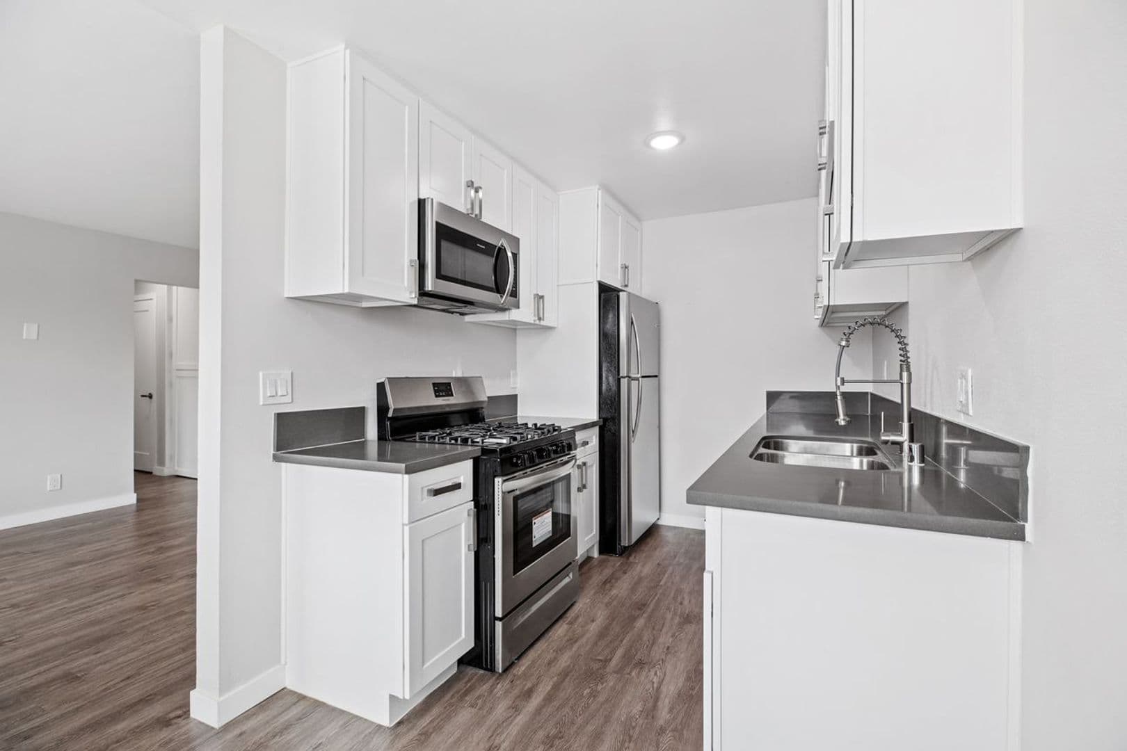 Gardena Apartment: 844 W. 164th Street