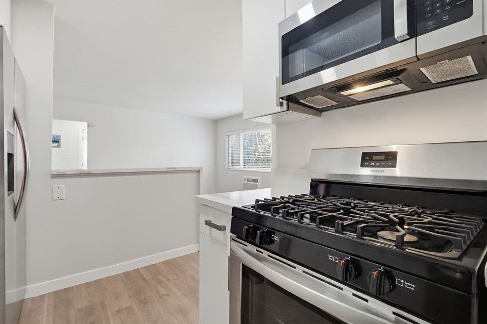Sherman Oaks Apartment: 4957 Kester Avenue