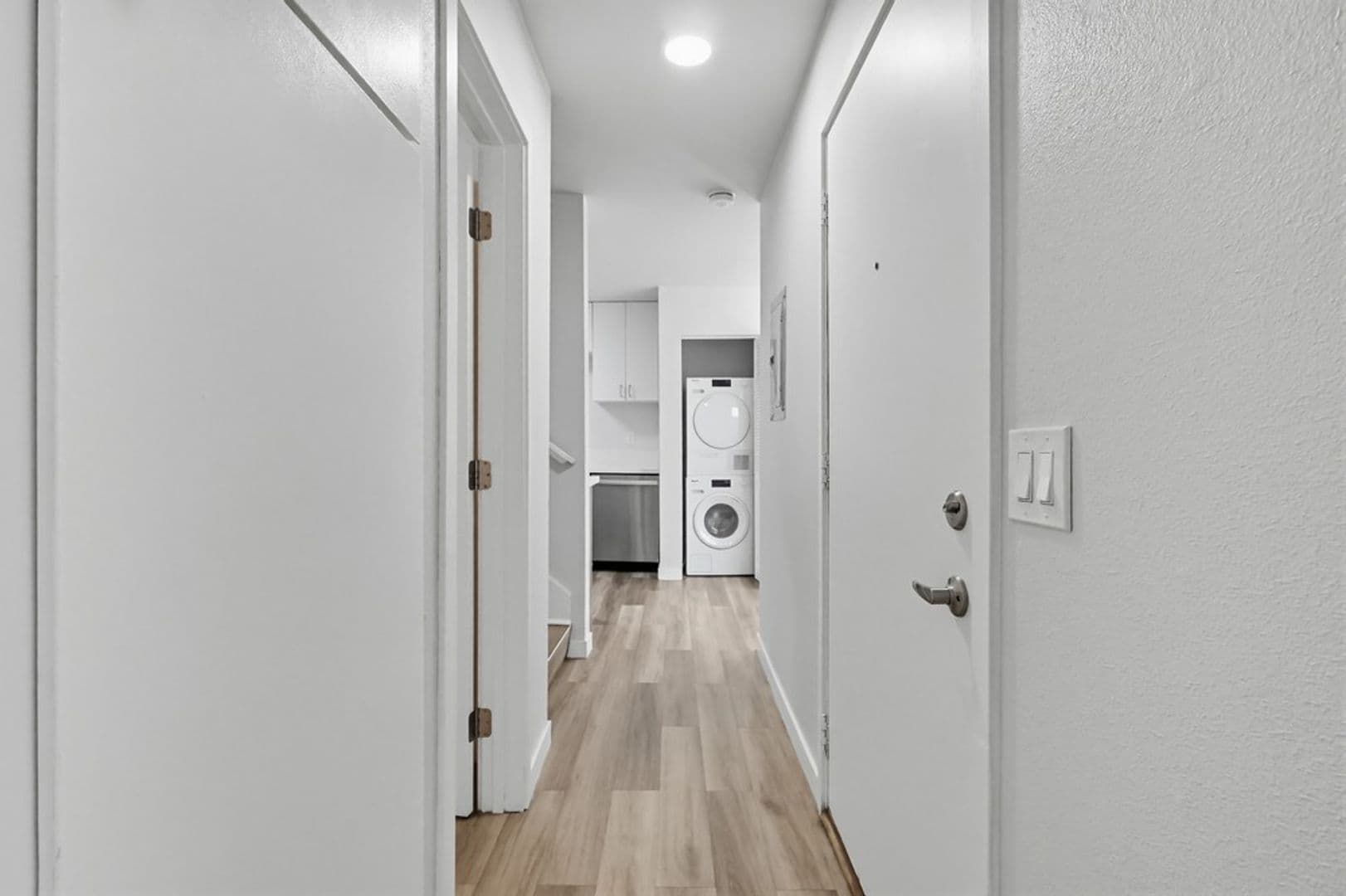 Lomita Apartment: 25829 Viana Avenue