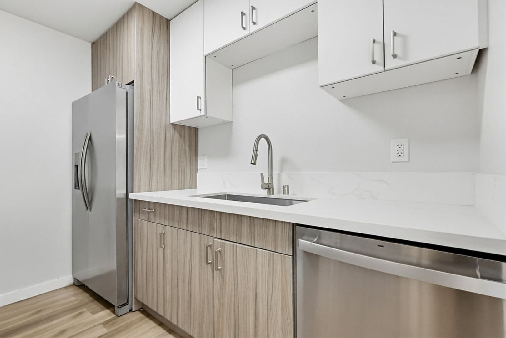 Lomita Apartment: 25829 Viana Avenue