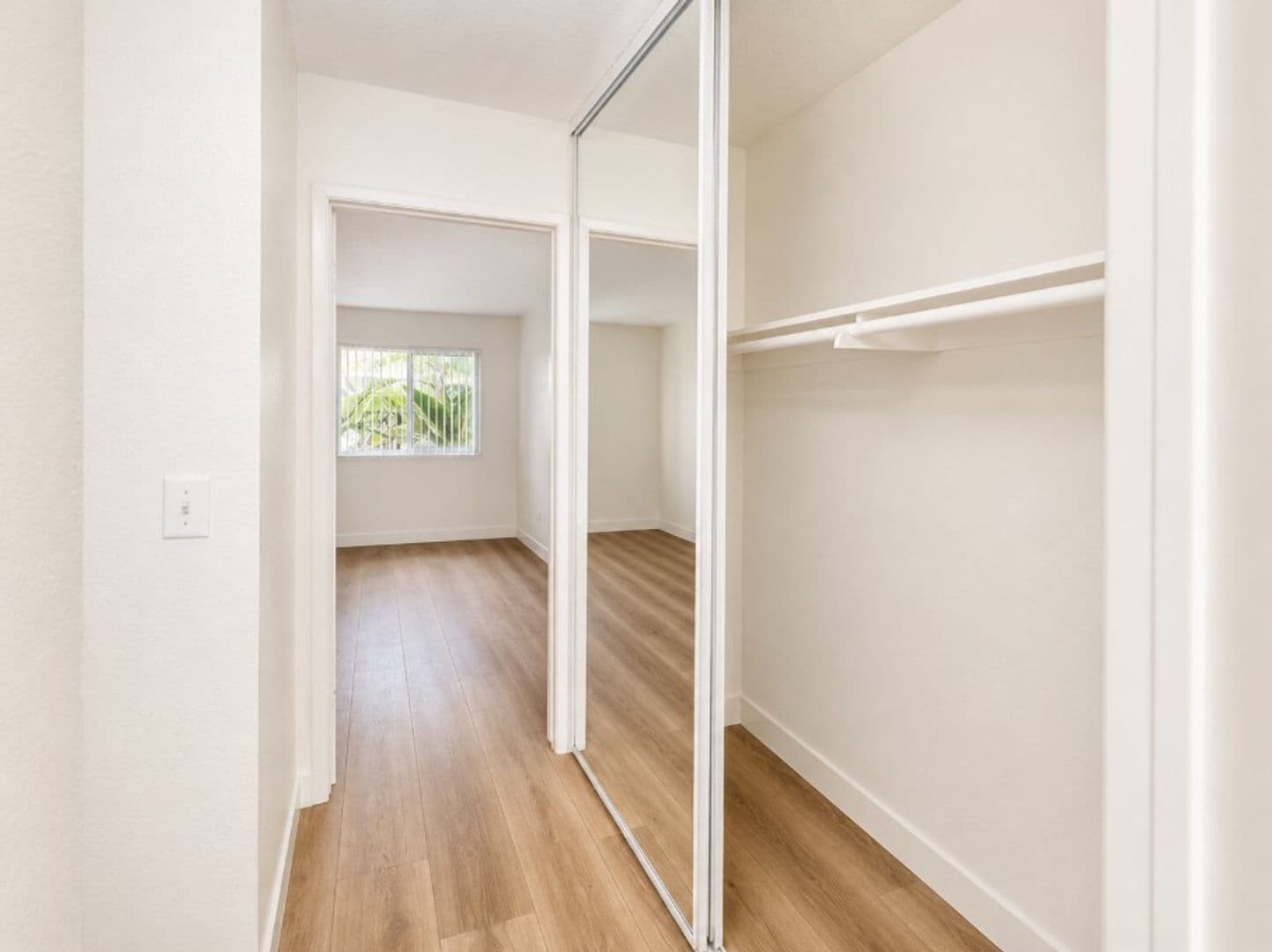 Anaheim Apartment: 2611 W. Baylor Circle