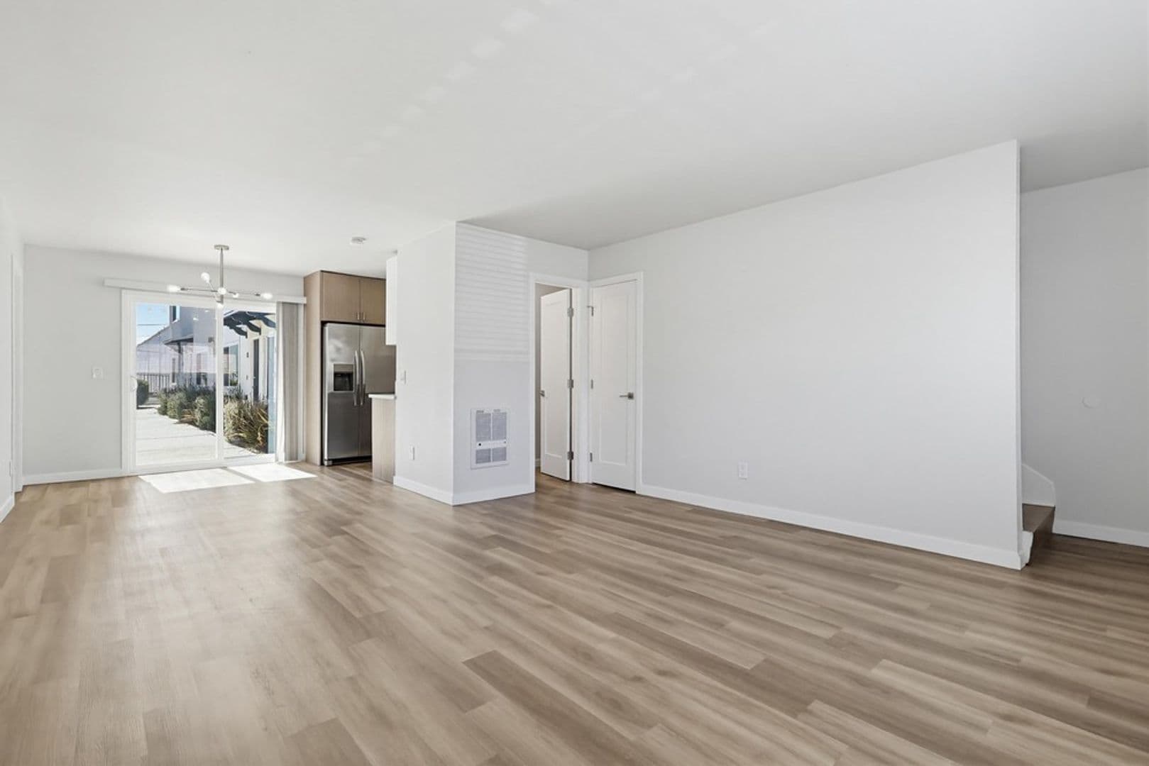 Lomita Apartment: 25829 Viana Avenue