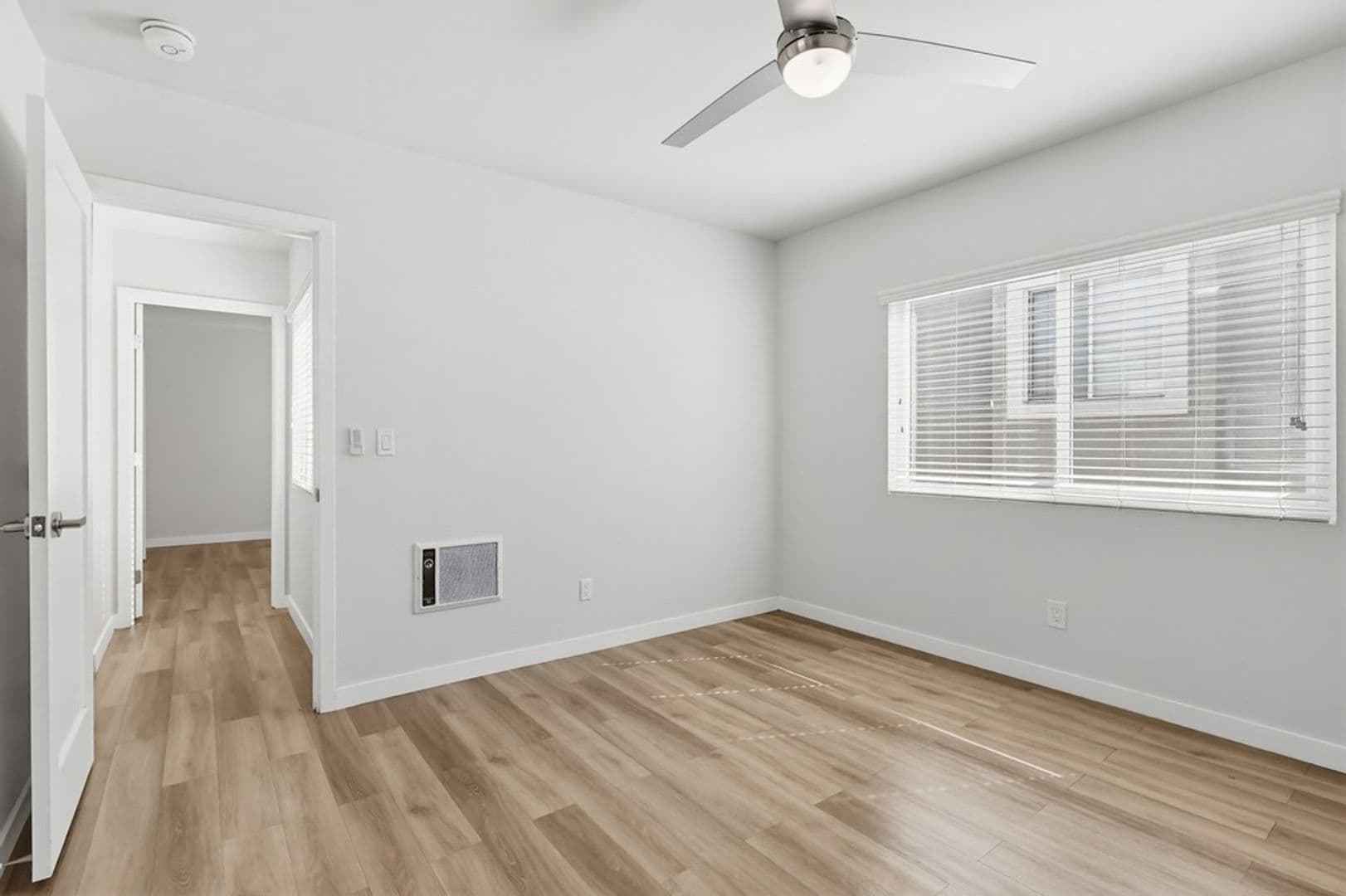 Lomita Apartment: 25829 Viana Avenue