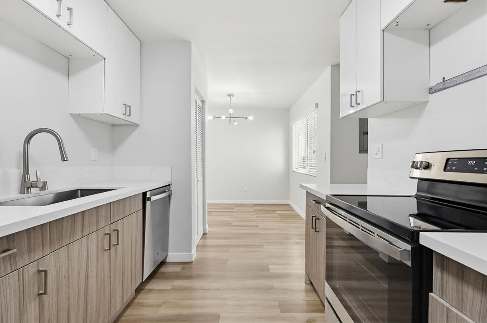 Lomita Apartment: 25829 Viana Avenue