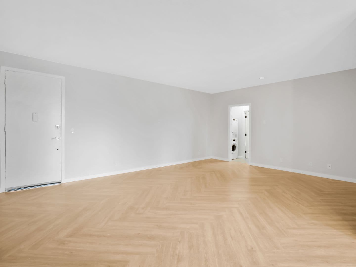 Culver City Apartment: 6175 Canterbury Drive