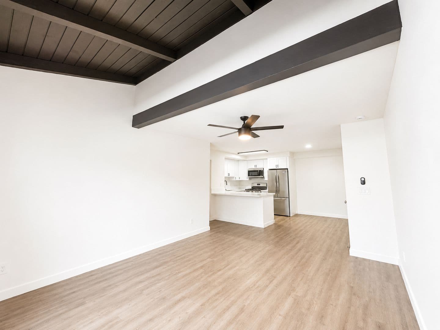 Anaheim Apartment: 2611 W. Baylor Circle