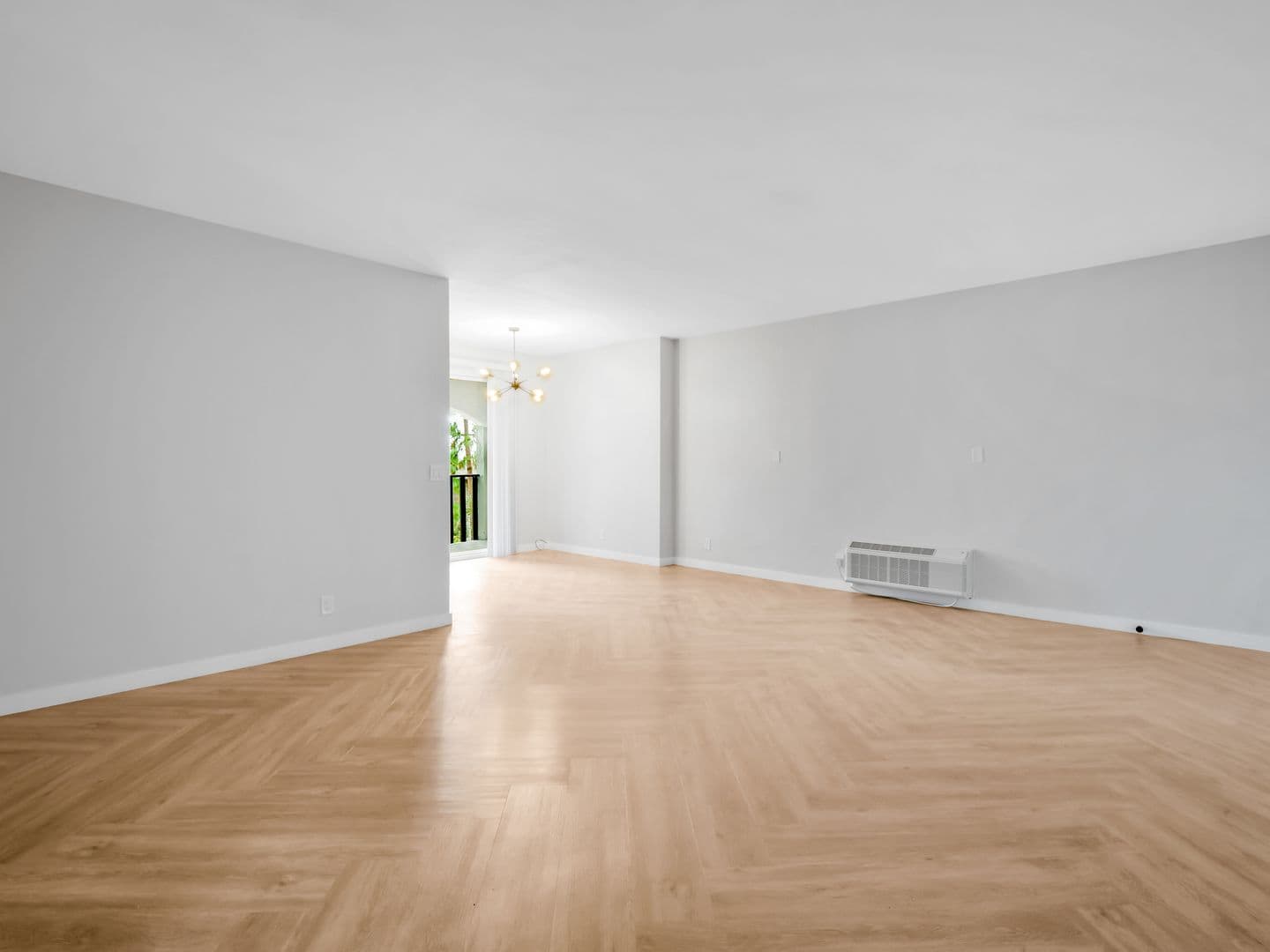 Culver City Apartment: 6175 Canterbury Drive