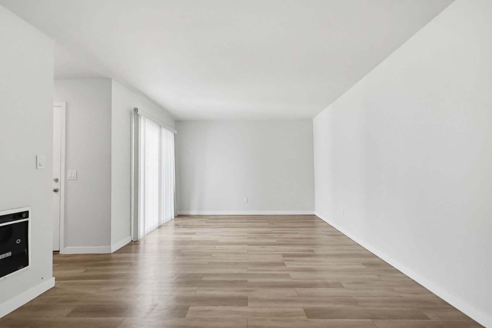 Lomita Apartment: 25829 Viana Avenue