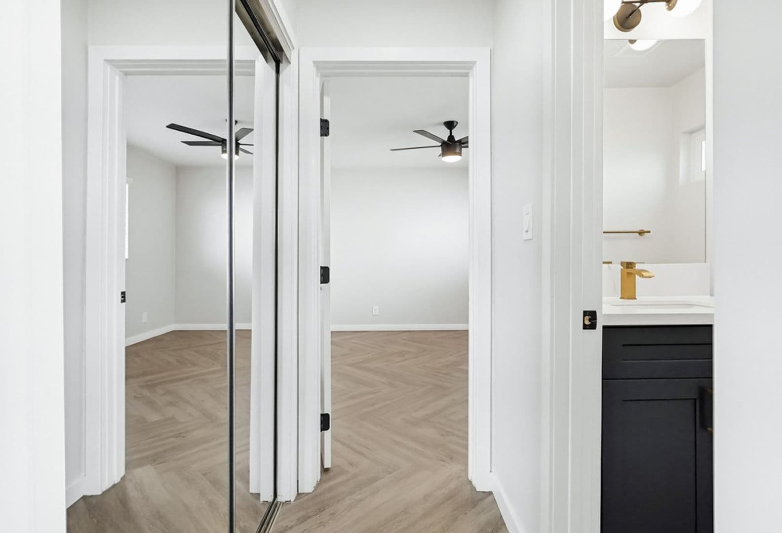 Culver City Apartment: 6175 Canterbury Drive
