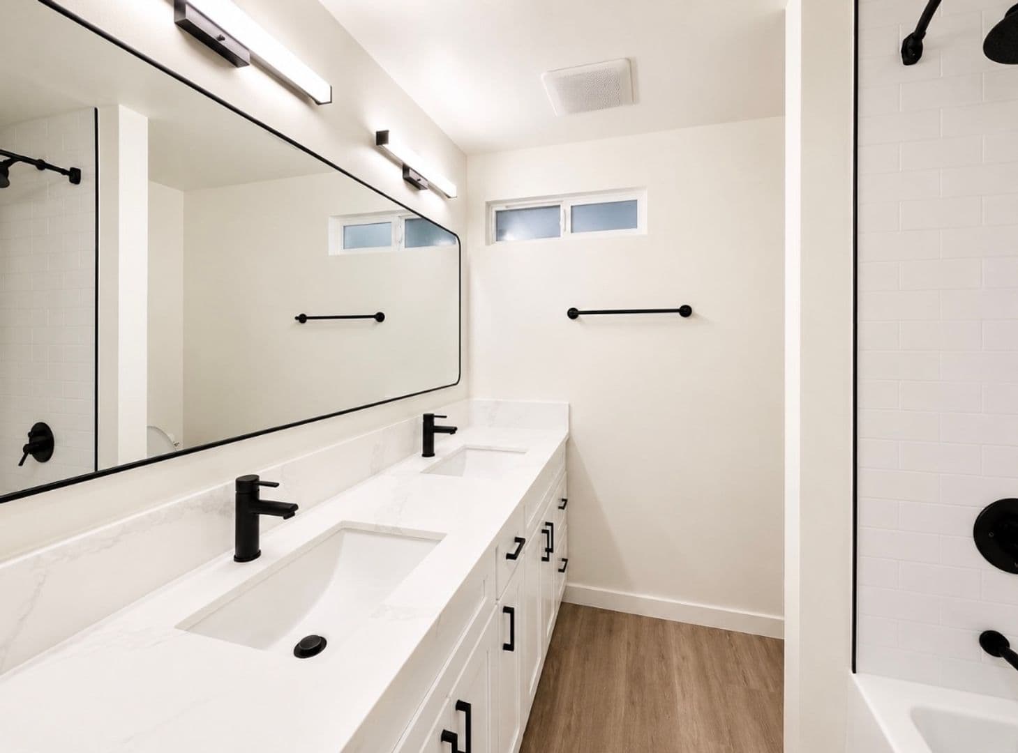 Anaheim Apartment: 2611 W. Baylor Circle