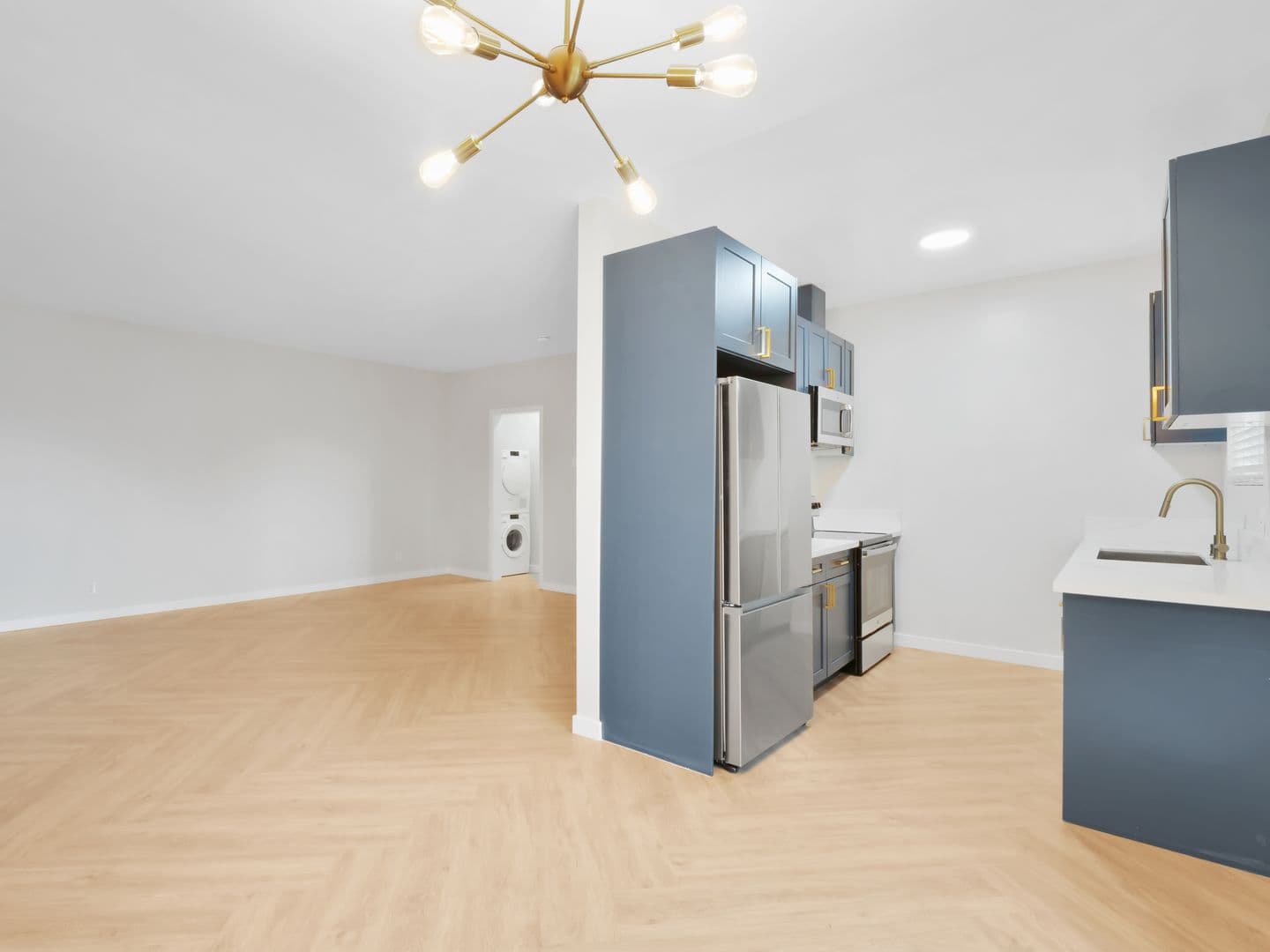 Culver City Apartment: 6175 Canterbury Drive