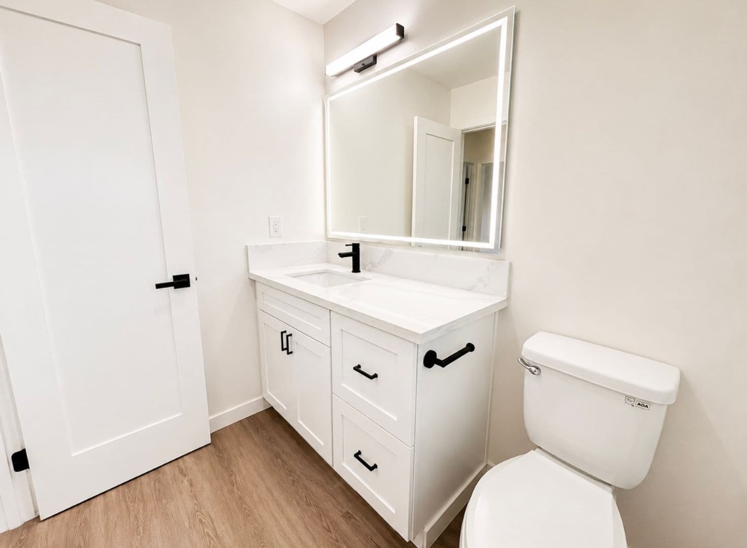 Anaheim Apartment: 2611 W. Baylor Circle