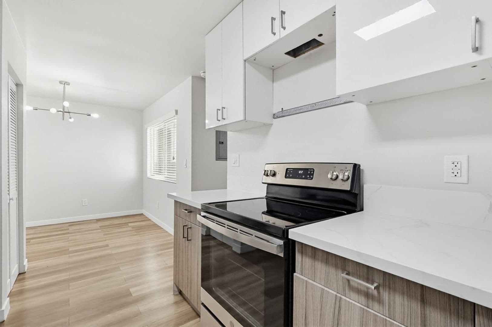 Lomita Apartment: 25829 Viana Avenue