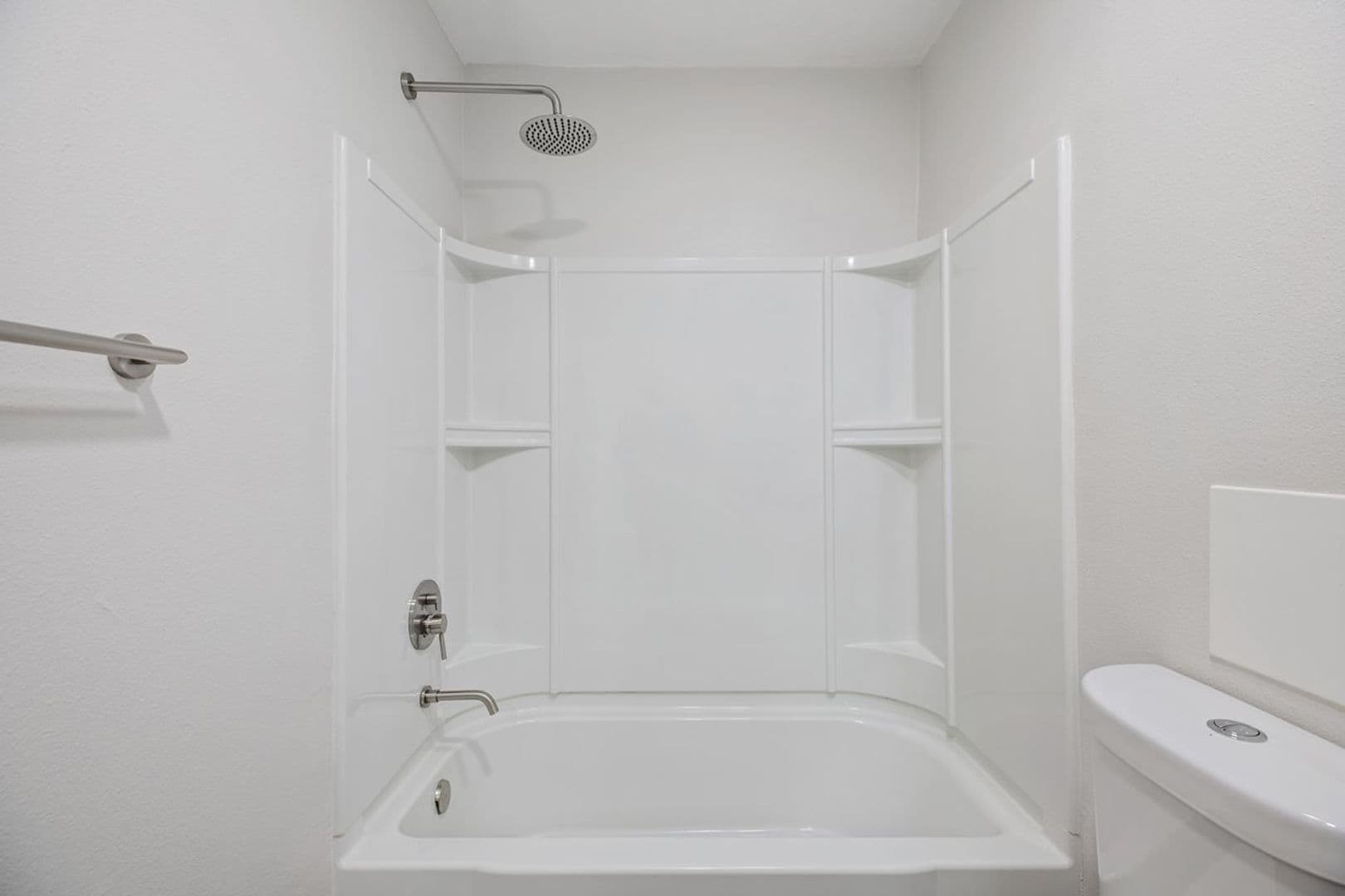 Gardena Apartment: 844 W. 164th Street