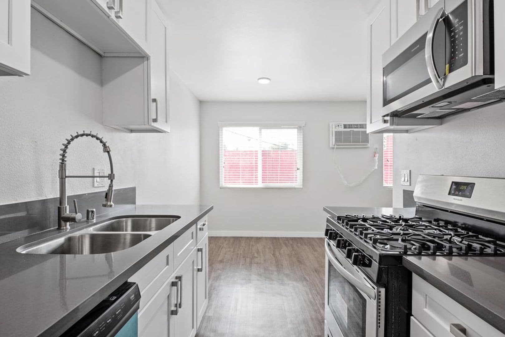 Gardena Apartment: 844 W. 164th Street