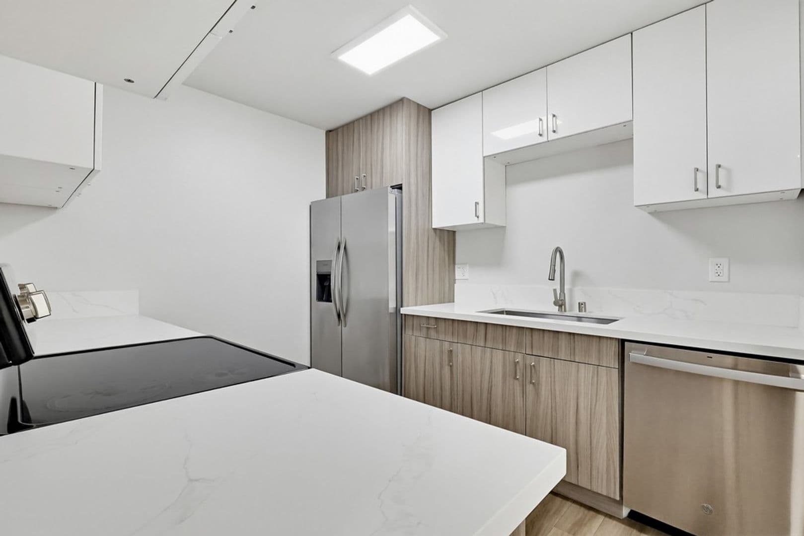 Lomita Apartment: 25829 Viana Avenue